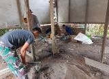 Photo of Setahap demi Setahap, Satgas TMMD Landak Wujudkan Harapan Rumah Layak bagi Ibu Suhanim