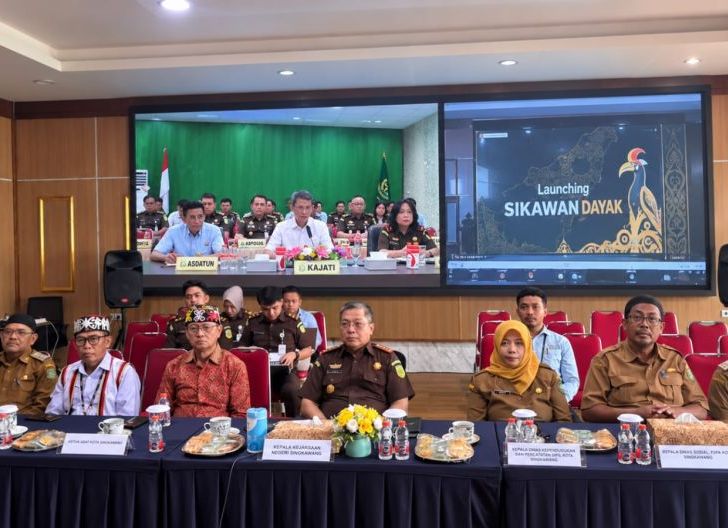 Photo of SIKAWAN DAYAK Resmi Diluncurkan Serentak se-Kalbar, Kejari Singkawang Perkuat Perlindungan Hak Keperdataan Perempuan dan Anak Dayak