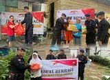Photo of Jum’at Berbagi, Cara Brimob Kalbar Hadirkan Kepedulian dan Dekat dengan Masyarakat