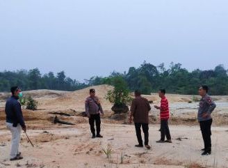 Pastikan Informasi di Lapangan, Polsek Mukok Cek Lokasi Bekas PETI di Dusun Senjata