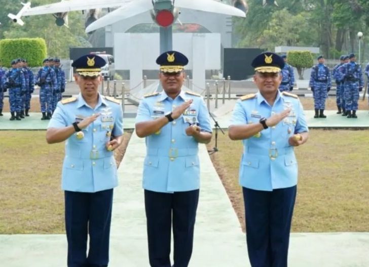 Photo of Kepemimpinan Lanud Supadio Berganti, Marsma TNI Dedy Supriyanto, S.M., M.Han., Resmi Jabat Komandan