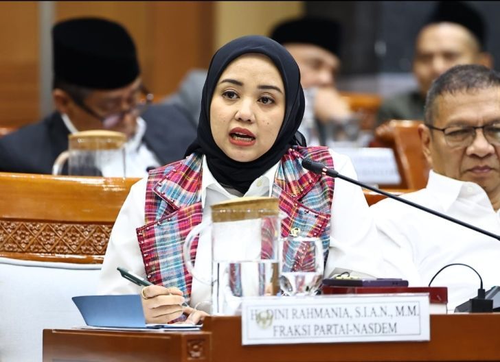 Photo of Empat Orang Meninggal Padamkan Kawasan Bromo, Legislator Desak Evaluasi Komprehensif