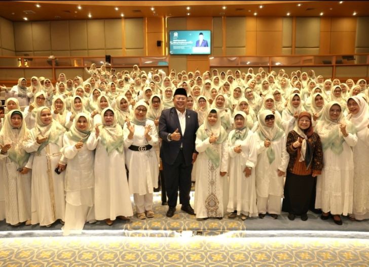 Photo of Muslimat NU Jabar Sampaikan Rekomendasi Strategis, Cucun Siap Kawal di DPR