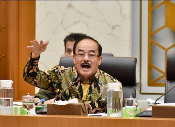 Photo of Komisi IV DPR Dukung Kapolri Usut Keterlibatan Investor Asing dalam Kasus Karhutla