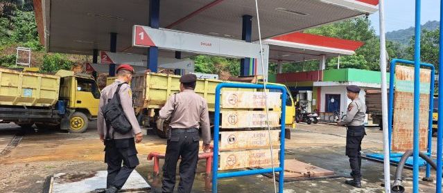 Samapta Polres Singkawang Patroli SPBU, Cegah Gangguan Kamtibmas dan Penyalahgunaan BBM