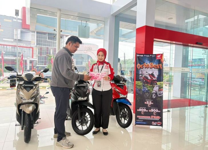 Photo of Promo Oktober Makin Best untuk Konsumen Loyal, Berlaku dengan Skema Kredit: Beli Motor Honda Dapat Berbagai Hadiah Menarik dan Diskon Besar