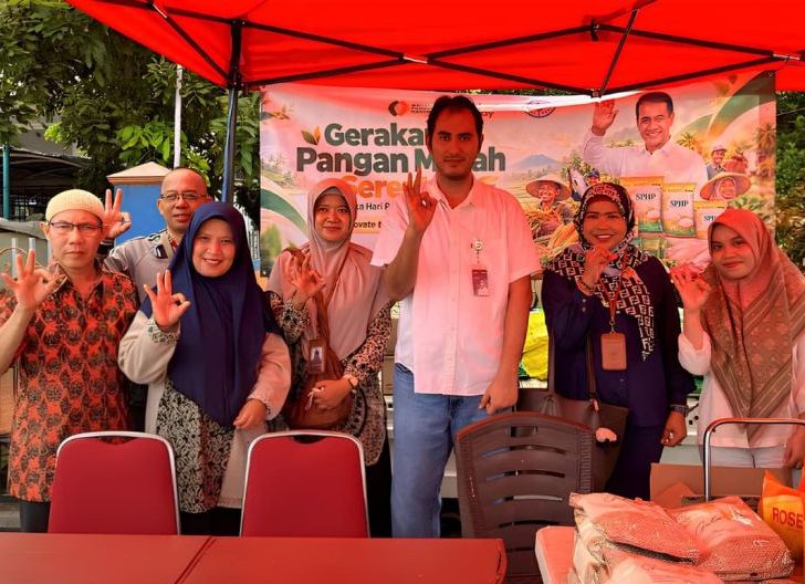 Photo of Bulog Singkawang Dukung Gerakan Pangan Murah untuk Bantu Masyarakat