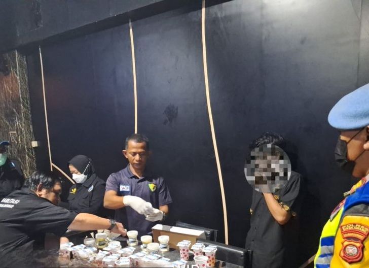 Photo of Tim Gabungan Singkawang Kembali Temukan Dua Pengunjung THM Positip Narkoba