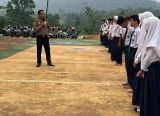 Photo of Sambangi MTs Negeri 03 Sanggau, Polsek Tayan Hilir Edukasi Pelajar Jauhi Narkoba dan Balap Liar