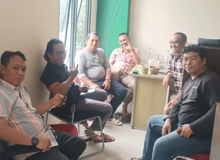 Photo of Diskusi Parade Isu-Isu Terkini (PARIT), Dari Ruang Kecil C.327 Lahir Gagasan Brilian: Inovasi Akademik Menuju Transformasi IAIN Pontianak Menjadi UIN Pontianak