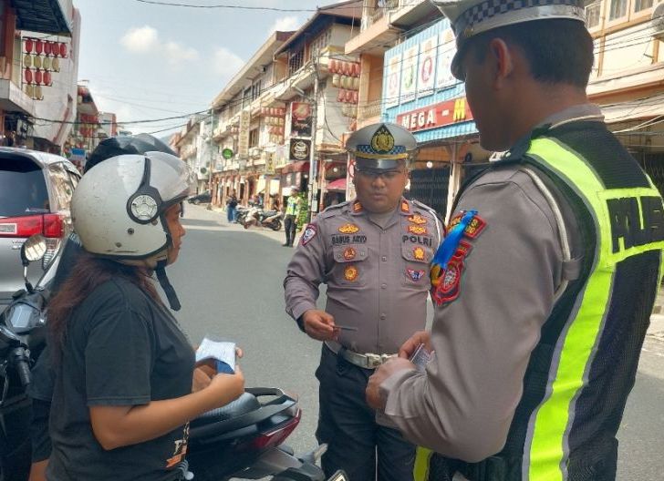 Photo of 32 Motor Ditilang Dalam Tiga Hari Operasi Patuh Kapuas 2026 Singkawang