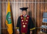 Photo of Rudianto Amirta, Putra Pemangkat yang Siap Mengangkat Potensi Kekayaan Hutan Kalimantan Menjadi Kekuatan Inovasi Dunia