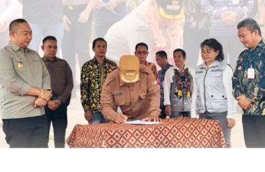 Bupati Ketapang Apresiasi Tujuh Desa Deklarasi ODF