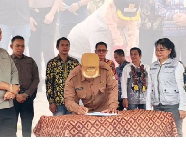 Bupati Ketapang Apresiasi Tujuh Desa Deklarasi ODF