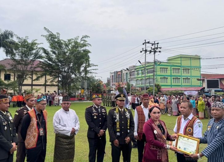 Photo of Kapolres Sanggau Ajak Pemuda Jadi Perekat Persatuan di Tengah Keberagaman