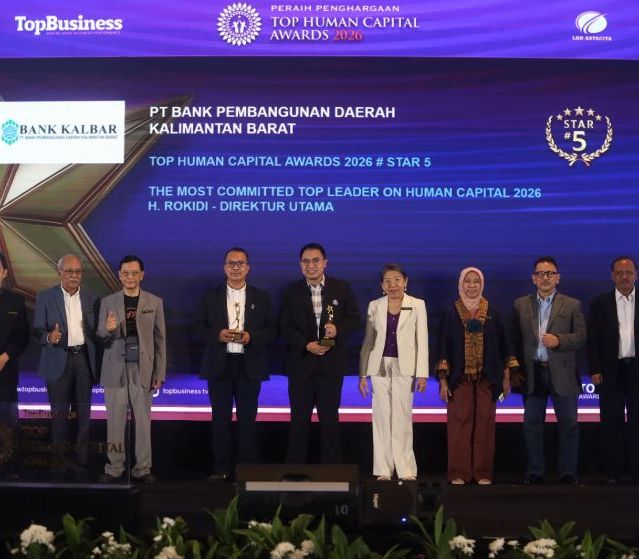 Rokidi Raih Penghargaan Nasional, Bank Kalbar Sabet TOP Human Capital Awards Lima Bintang