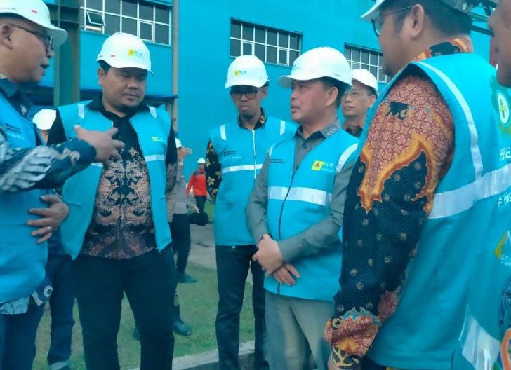 Photo of Cek Penyebab Pemadaman Bergilir di Kalbar, Gubernur Ria Norsan Sidak PLTU 3 Bengkayang