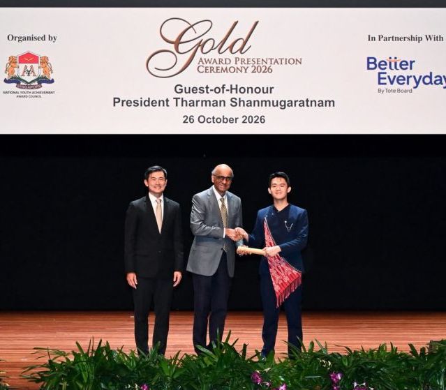 Harumkan Nama Indonesia, Pelajar Asal Pontianak Terima Penghargaan NYAA Gold dari Presiden Singapura