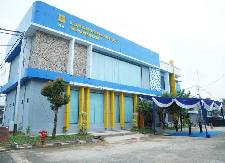 Photo of Direktur Distribusi PLN Resmikan Gedung ULP Sungai Raya, DRC dan HSSE Center Kalimantan Barat